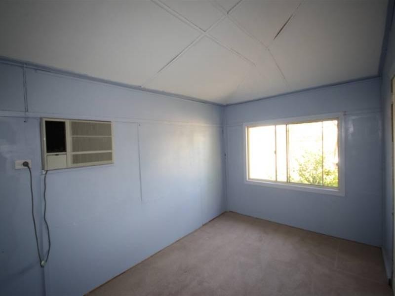 16 Poplar Street, Barcaldine QLD 4725