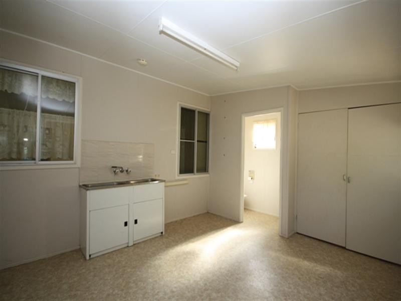 30 Quail Street, Longreach QLD 4730