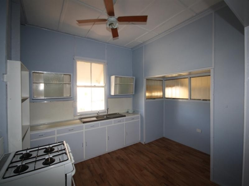 16 Poplar, Barcaldine QLD 4725