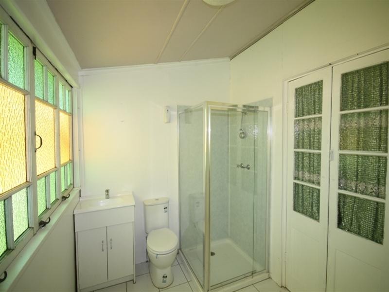 16 Poplar, Barcaldine QLD 4725