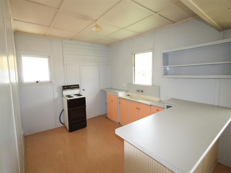 121 Kingfisher Street, Longreach QLD 4730