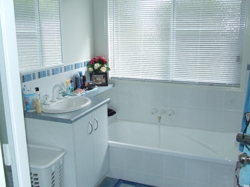 163 Kingfisher Street, Longreach QLD 4730