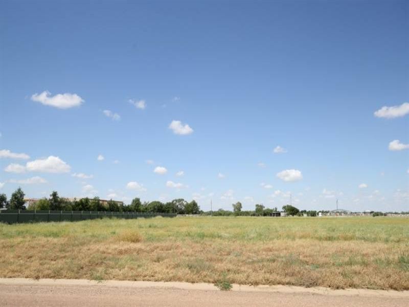 11 Miner Road, Longreach QLD 4730