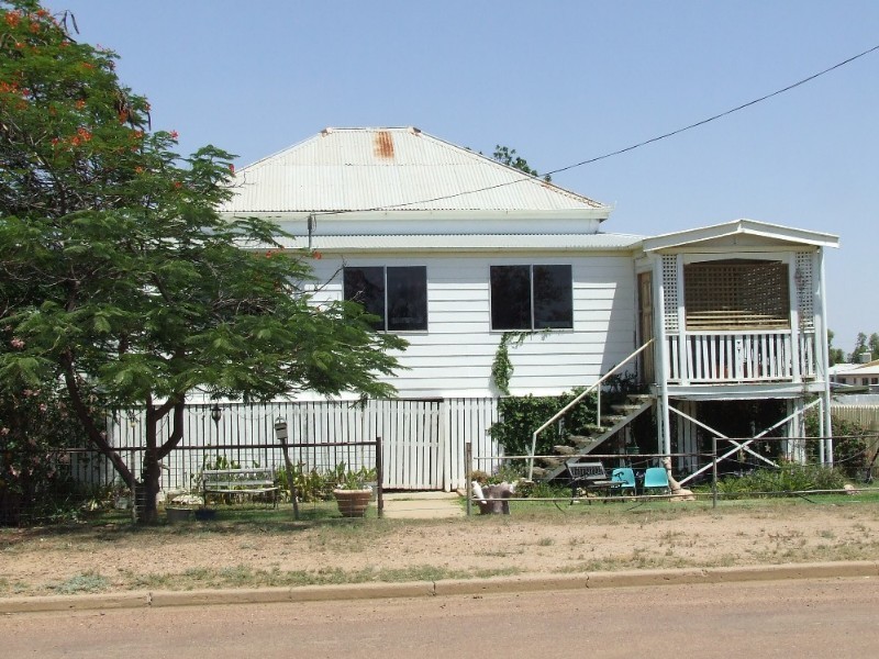139 Kingfisher Street, Longreach QLD 4730