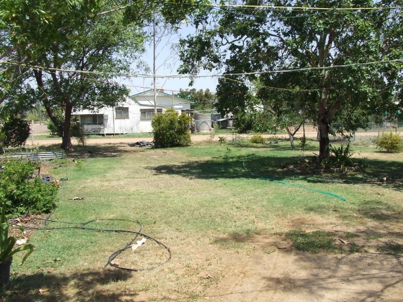 139 Kingfisher Street, Longreach QLD 4730