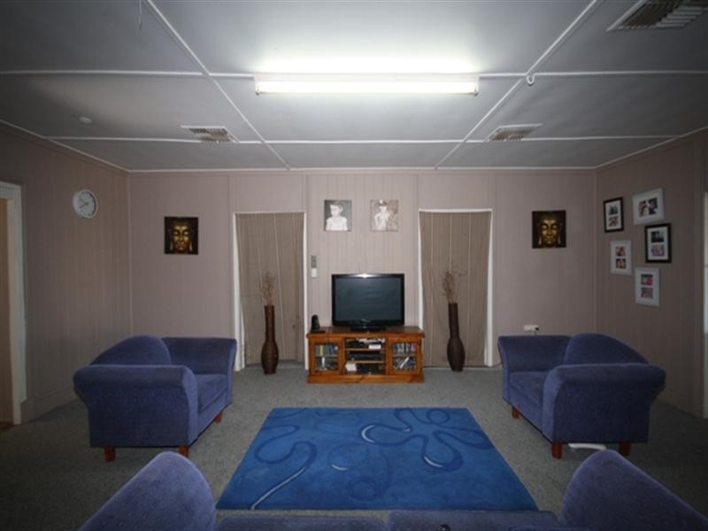 117 Emu Street, Longreach QLD 4730