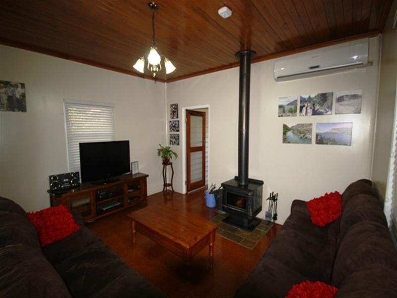 128 Spoonbill Street, Longreach QLD 4730