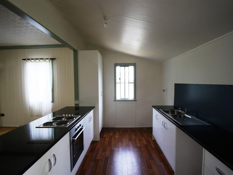 23 Eagle Street, Longreach QLD 4730