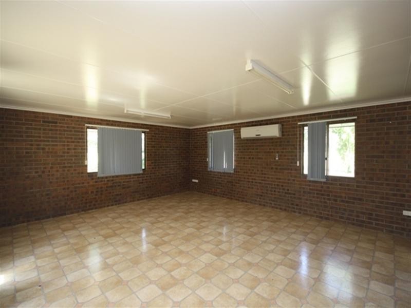 20 Bauhinia Street, Barcaldine QLD 4725