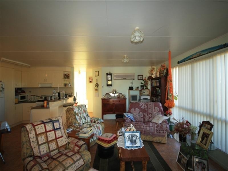 14 Cecil Street, Windorah QLD 4481