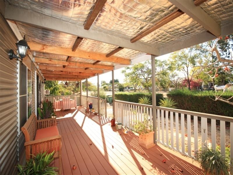 19 Brolga Street, Longreach QLD 4730