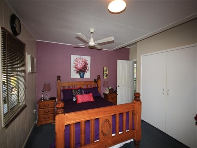 19 Brolga Street, Longreach QLD 4730