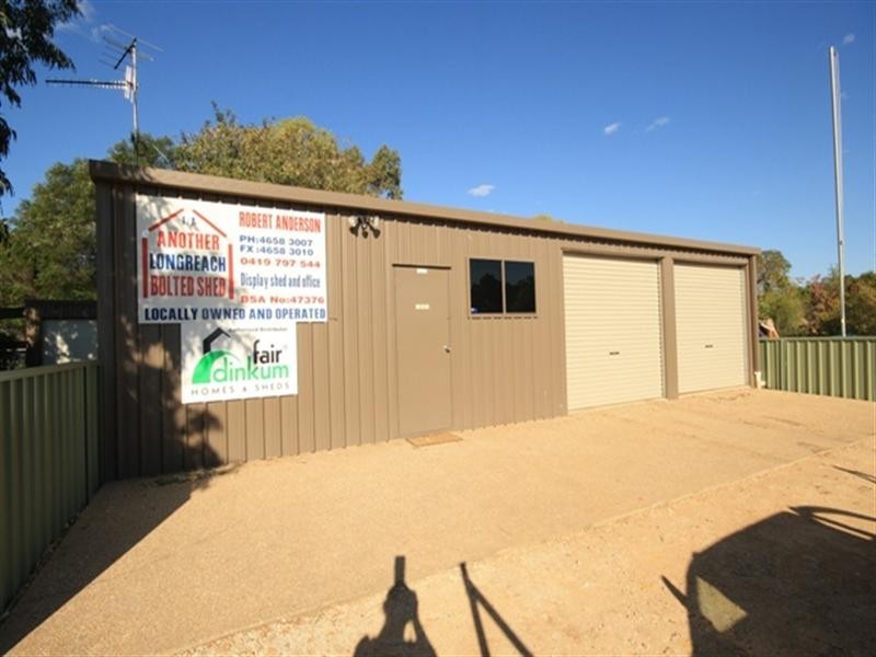 19 Brolga Street, Longreach QLD 4730