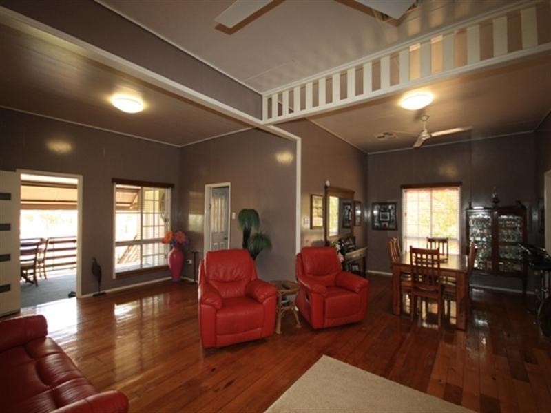168 Wren Street, Longreach QLD 4730