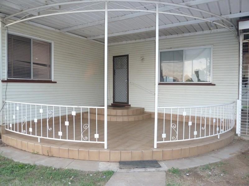 50 Wompoo Road, Longreach QLD 4730