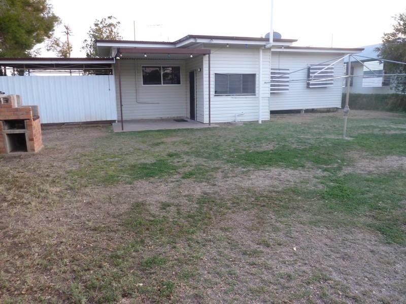50 Wompoo Road, Longreach QLD 4730