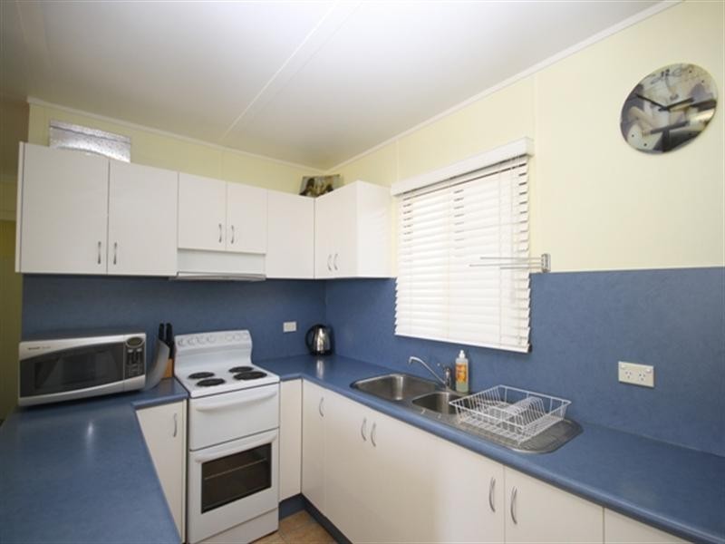 28 Plover Street, Longreach QLD 4730