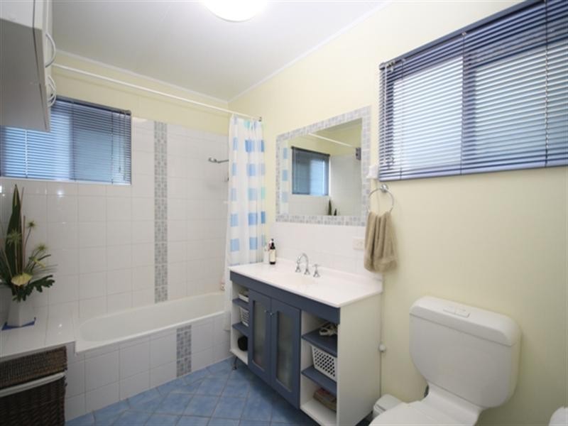 28 Plover Street, Longreach QLD 4730