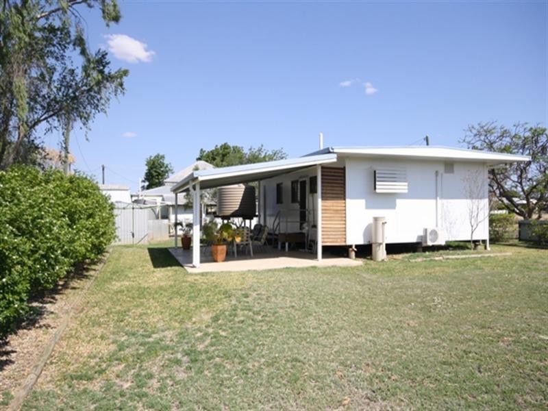 28 Plover Street, Longreach QLD 4730