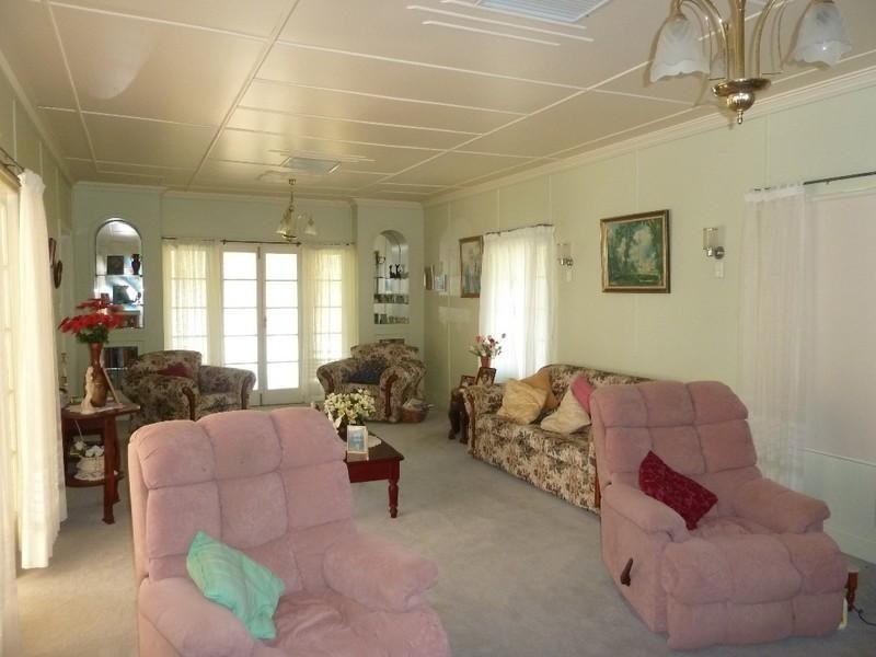 115 Emu Street, Longreach QLD 4730