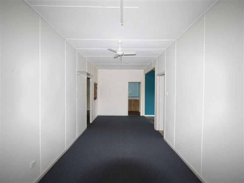 176 Kingfisher Street, Longreach QLD 4730