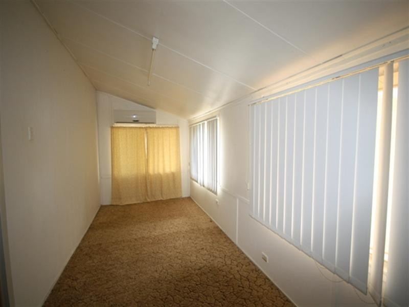 176 Kingfisher Street, Longreach QLD 4730