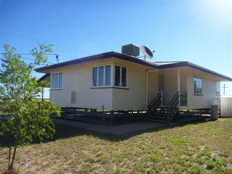 17 Wellshot Street, Ilfracombe QLD 4727