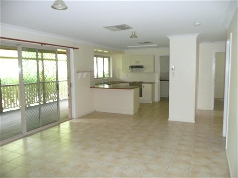 4 Jabiru, Longreach QLD 4730