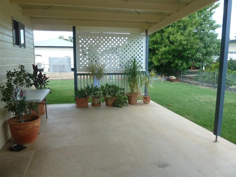 123 Parrot Lane, Longreach QLD 4730