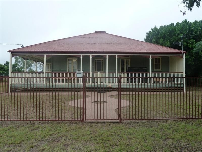 67 Yew Street, Barcaldine QLD 4725