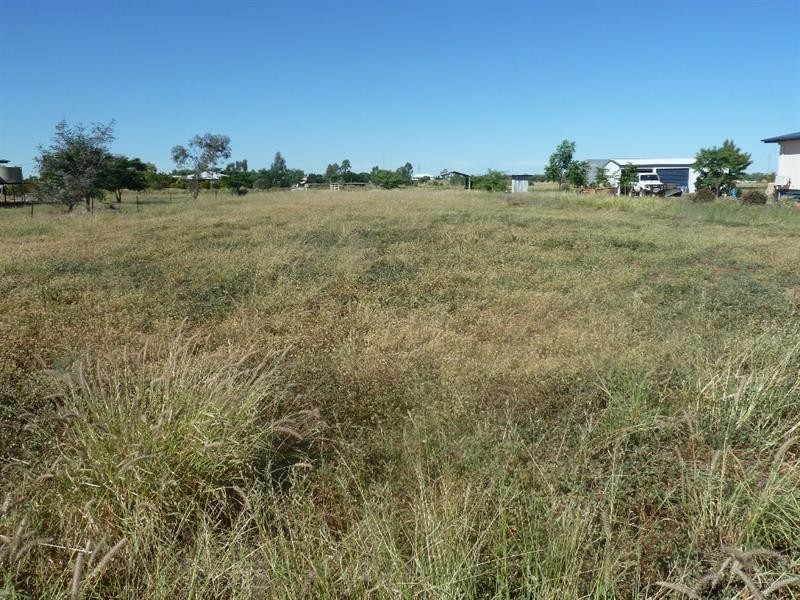 115 Wompoo, Longreach QLD 4730