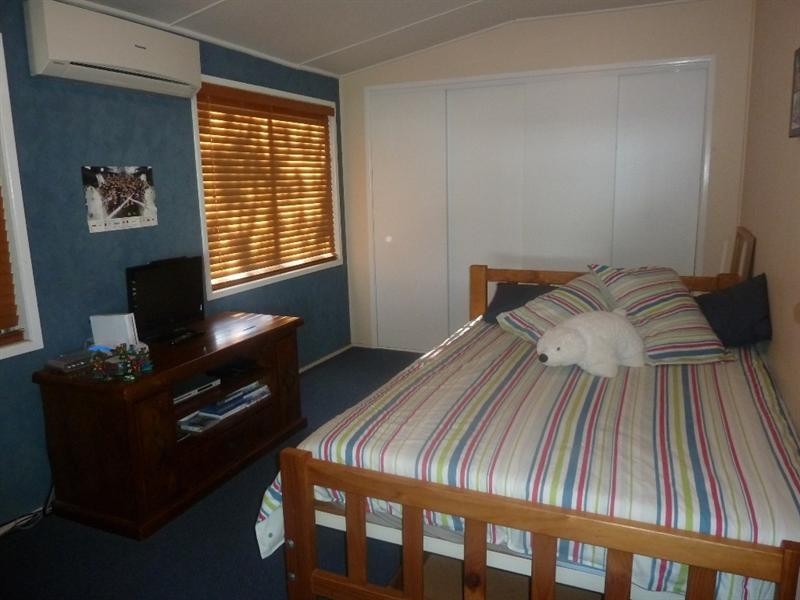 108 Cassowary, Longreach QLD 4730