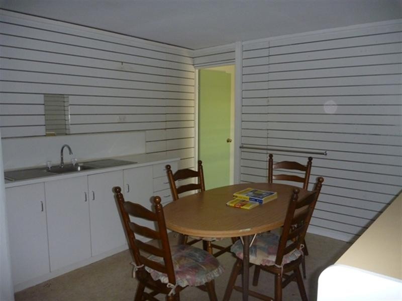 25 Crane Street, Longreach QLD 4730