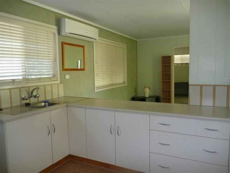 25 Crane Street, Longreach QLD 4730