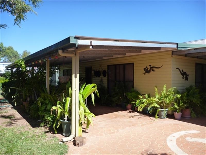 175 Kingfisher Street, Longreach QLD 4730