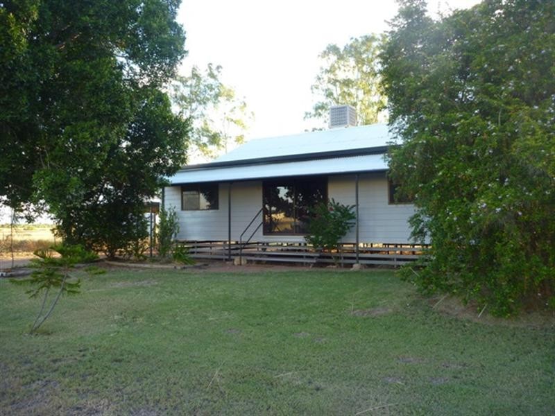 33 Lark Street, Longreach QLD 4730