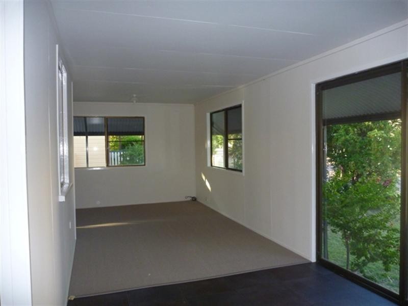 33 Lark Street, Longreach QLD 4730