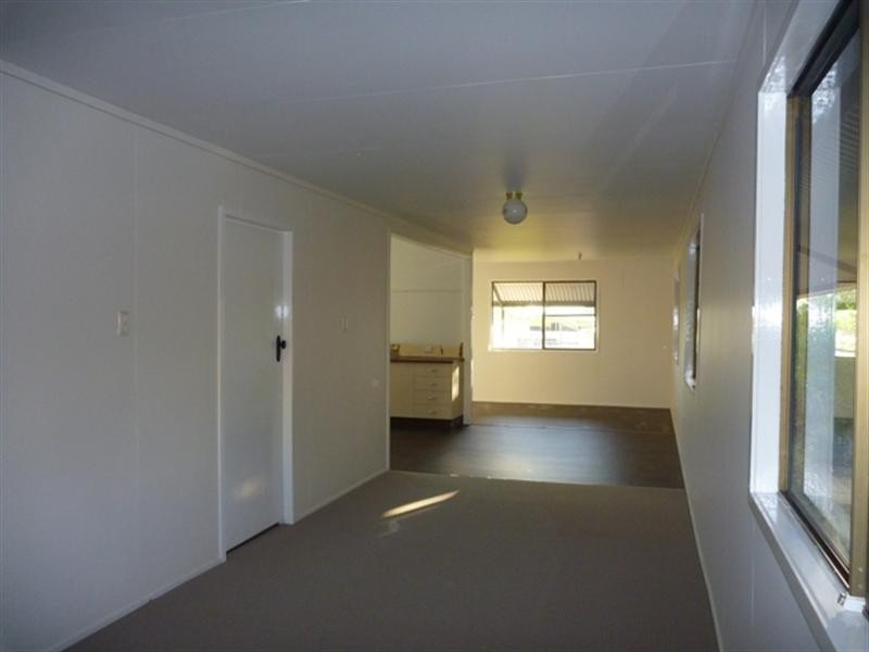 33 Lark Street, Longreach QLD 4730