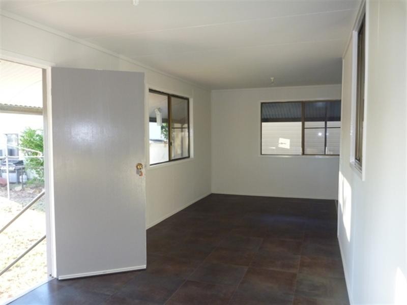 33 Lark Street, Longreach QLD 4730