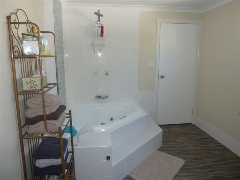 126 Emu Street, Longreach QLD 4730