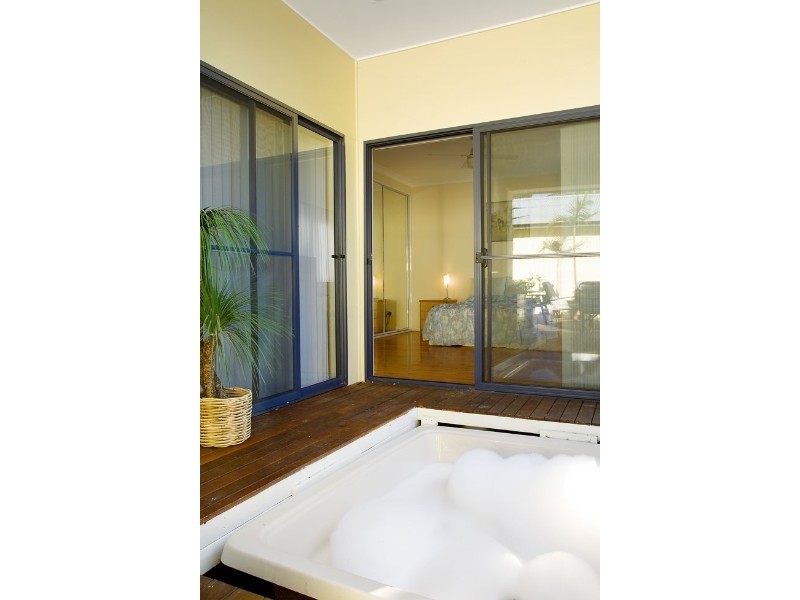 2 Ashworth Avenue, Belrose NSW 2085