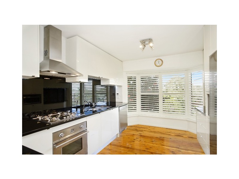 26 Roscommon Crescent, Killarney Heights NSW 2087