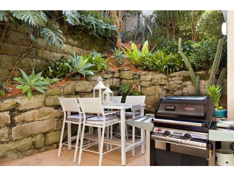 15 Bolingbroke Parade, Fairlight NSW 2094