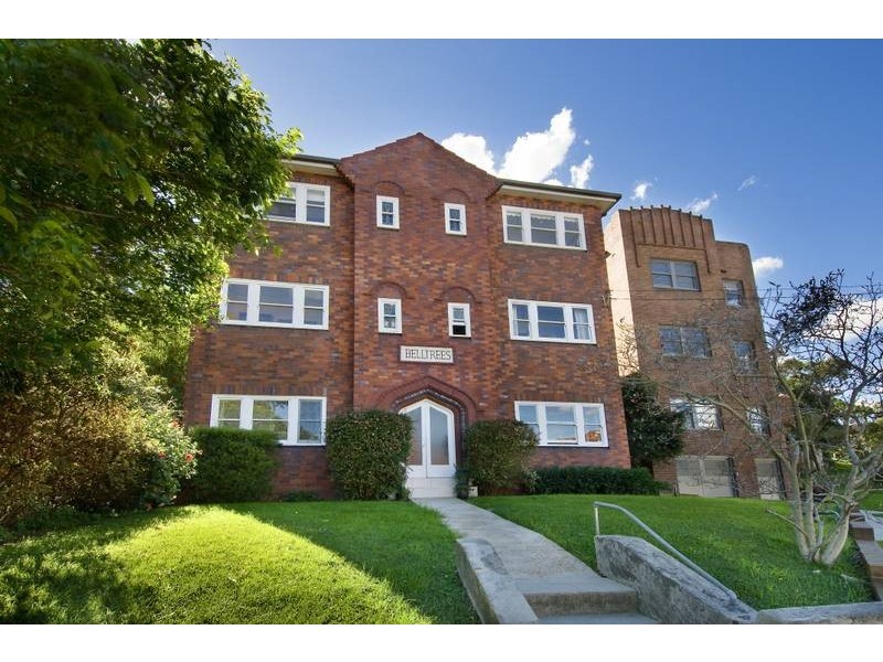 15 Bolingbroke Parade, Fairlight NSW 2094