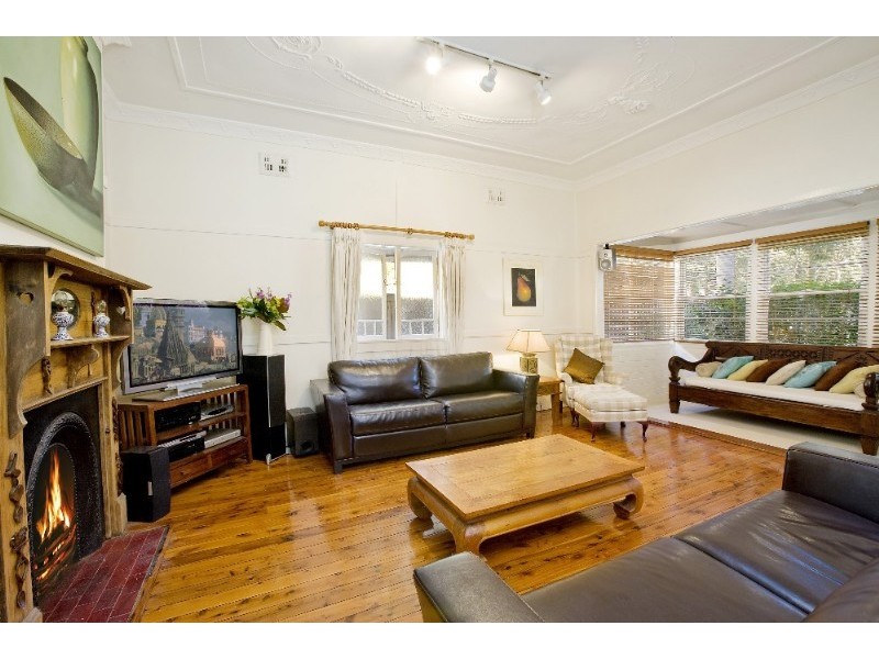 2 Kempbridge Avenue, Seaforth NSW 2092