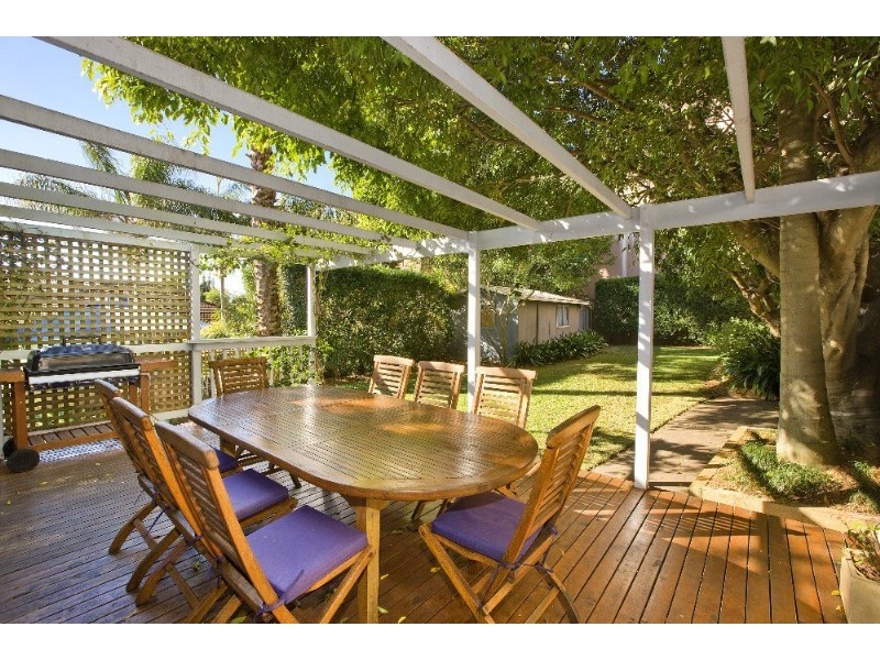 2 Kempbridge Avenue, Seaforth NSW 2092