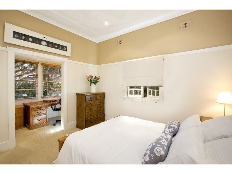 2 Kempbridge Avenue, Seaforth NSW 2092