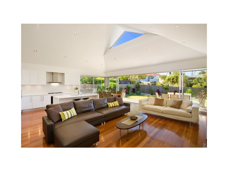 5 Calder Street, North Curl Curl NSW 2099