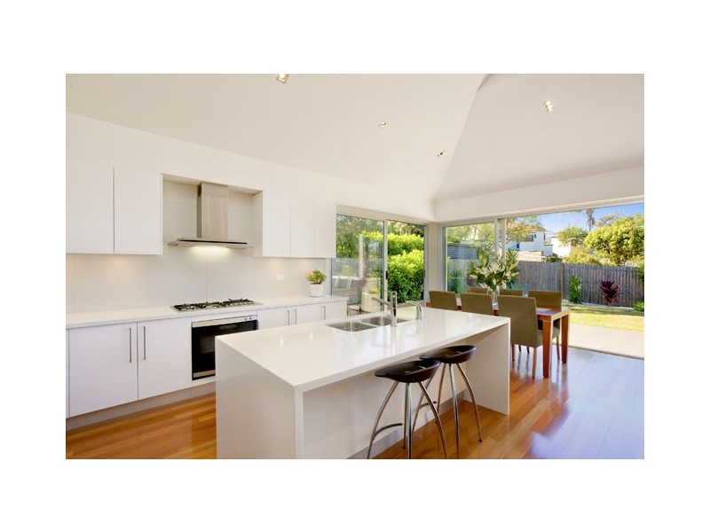 5 Calder Street, North Curl Curl NSW 2099