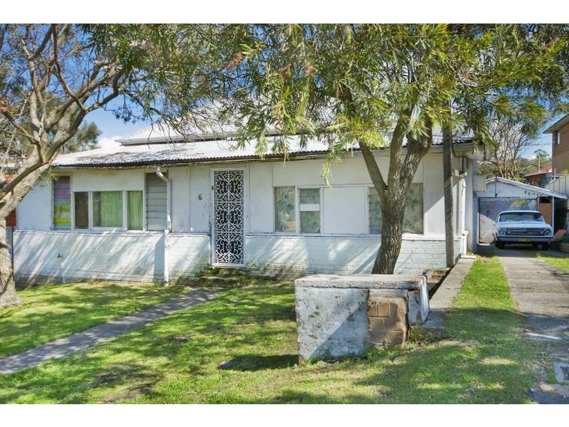 6 Pine Avenue, Brookvale NSW 2100